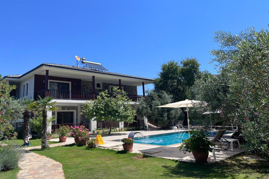 LAVANTA KONUK EVİ